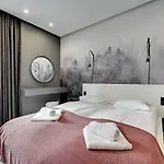 Comfort Rajska Apartment *