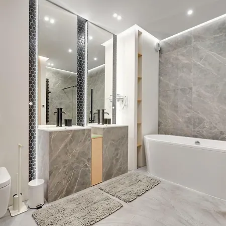 Comfort Rajska Апартаменты Гданьск