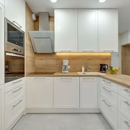 Comfort Rajska 公寓 *